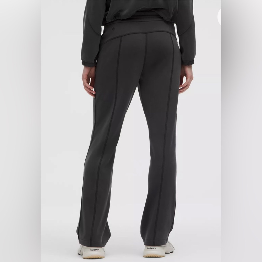 lululemon athletica women’s Softstreme High-Rise Pant - Picture 2 of 9